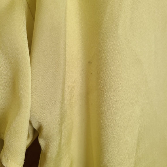 🌟 4/$20 Joe Fresh Lemon Lime Blouse - Picture 4 of 4
